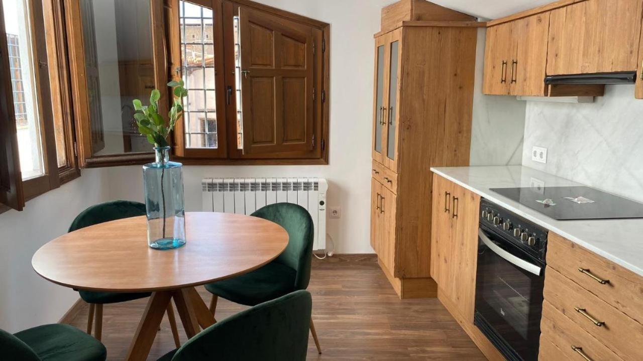 Apartamentos Casa Meme Мора-де-Рубьелос Экстерьер фото