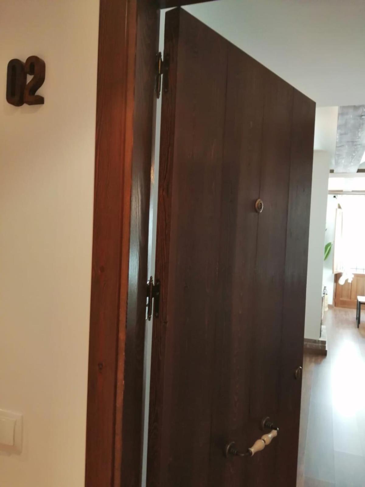 Apartamentos Casa Meme Мора-де-Рубьелос Экстерьер фото