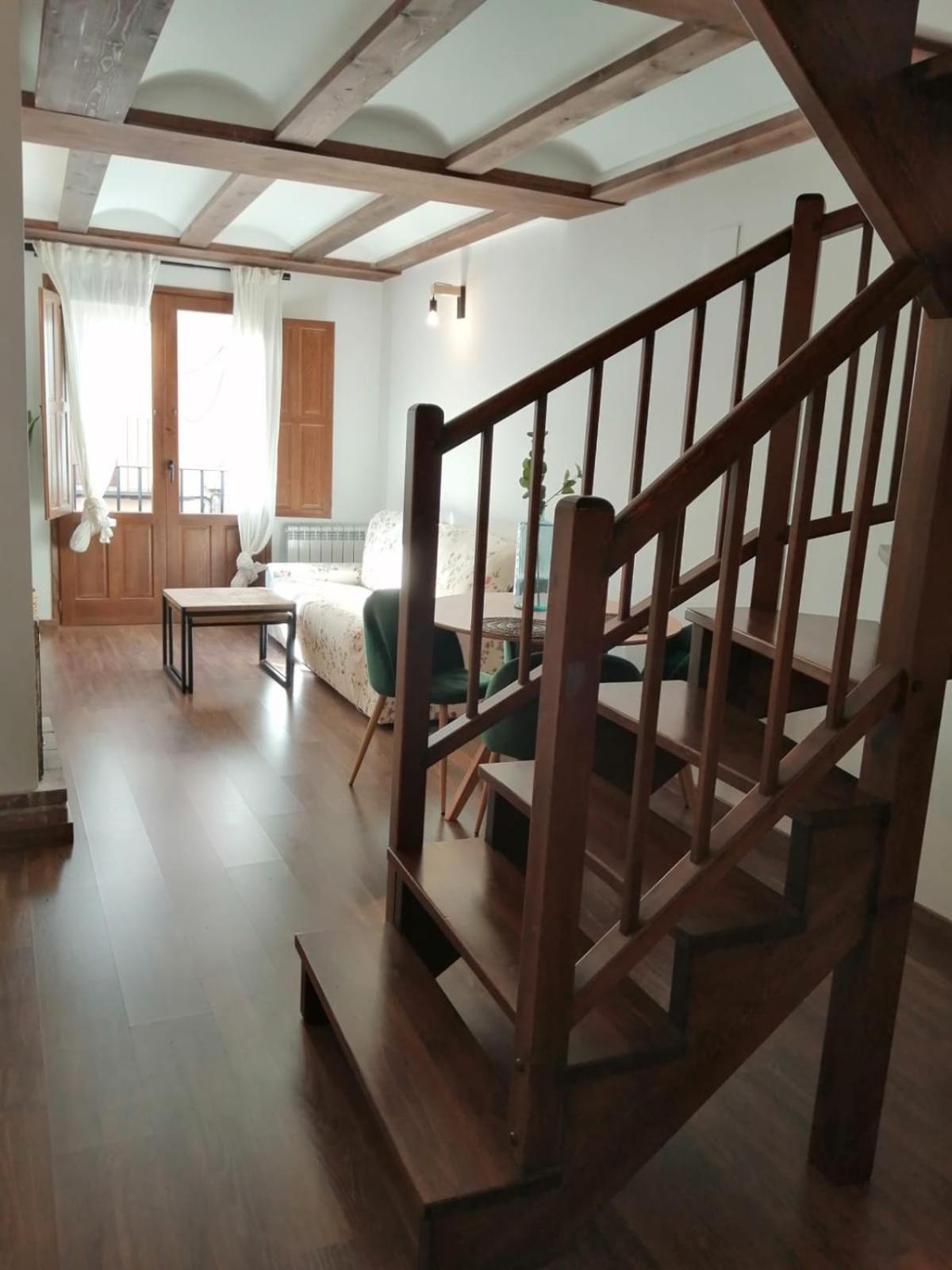 Apartamentos Casa Meme Мора-де-Рубьелос Экстерьер фото