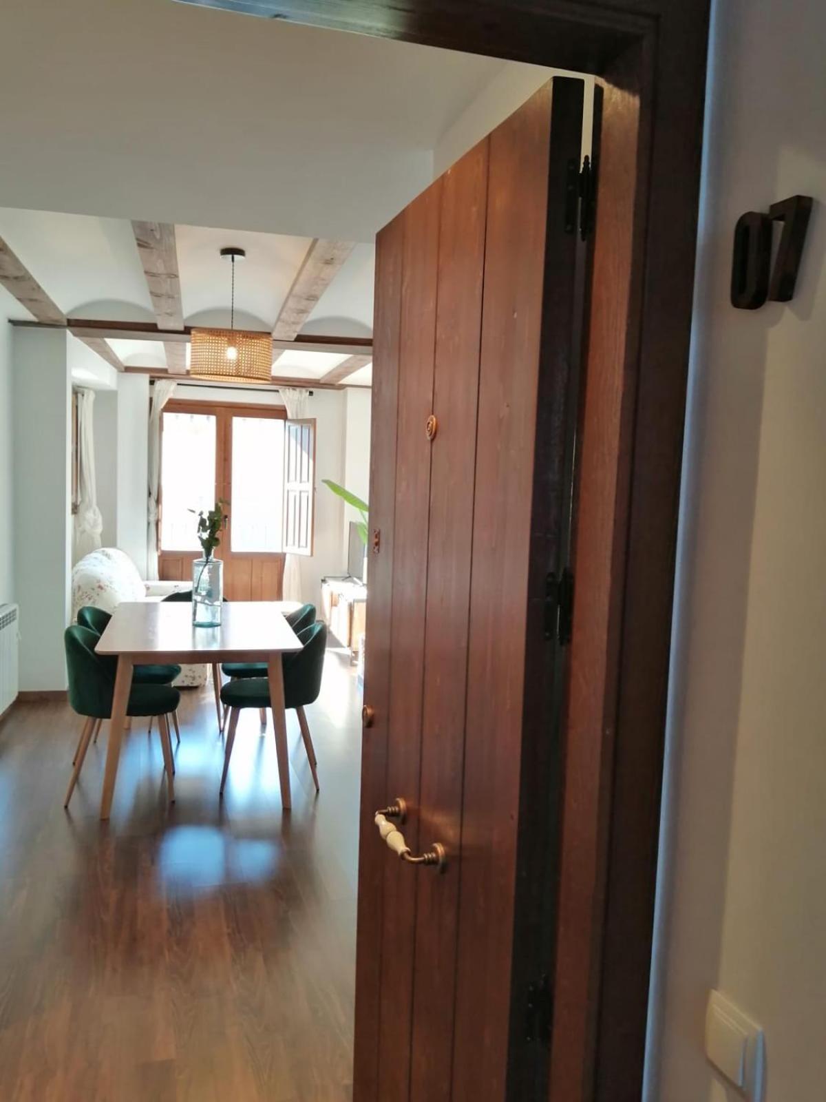 Apartamentos Casa Meme Мора-де-Рубьелос Экстерьер фото