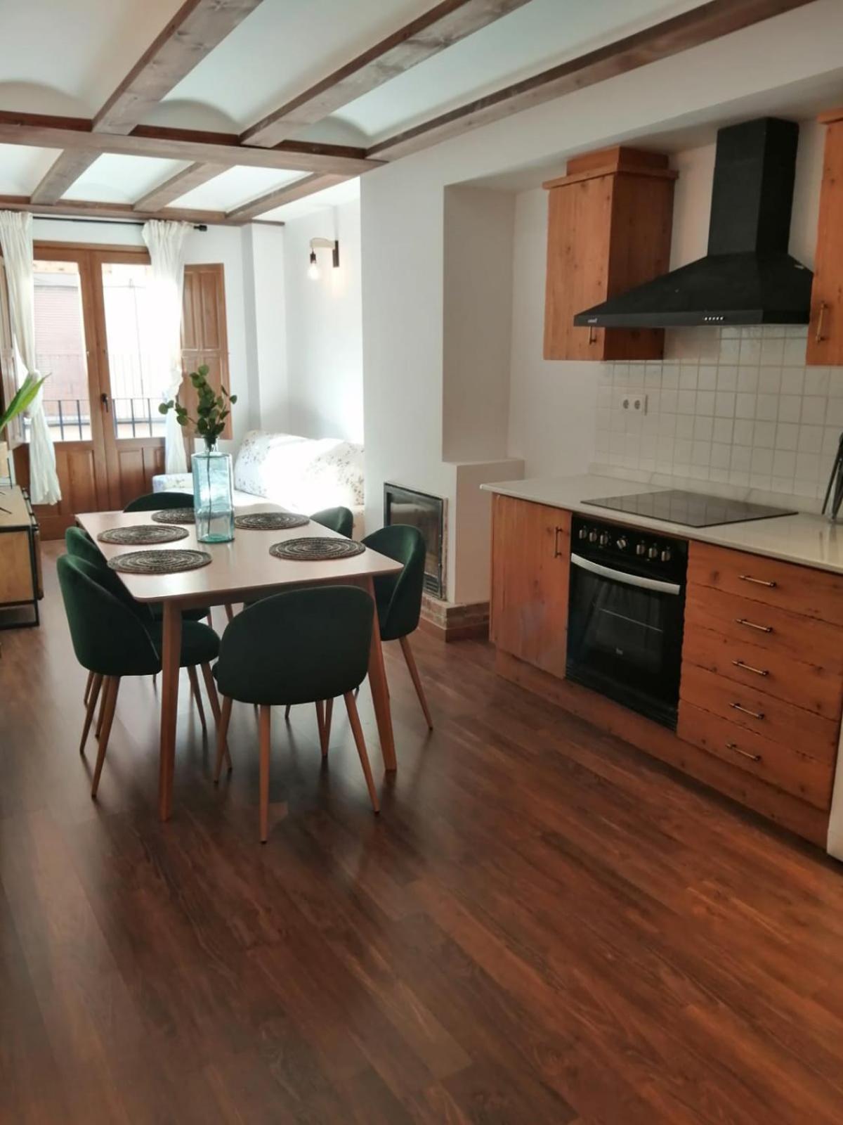 Apartamentos Casa Meme Мора-де-Рубьелос Экстерьер фото
