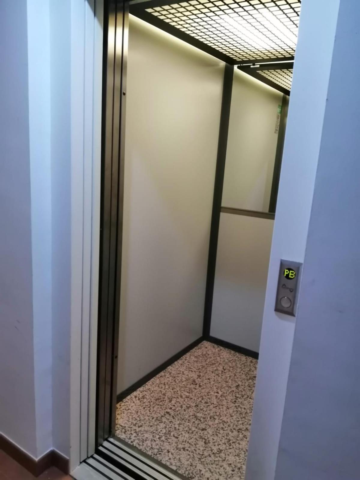 Apartamentos Casa Meme Мора-де-Рубьелос Экстерьер фото